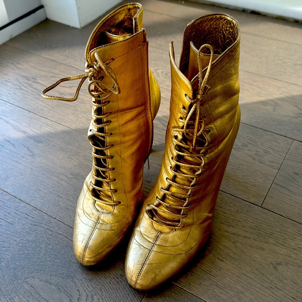 Jimmy Choo
